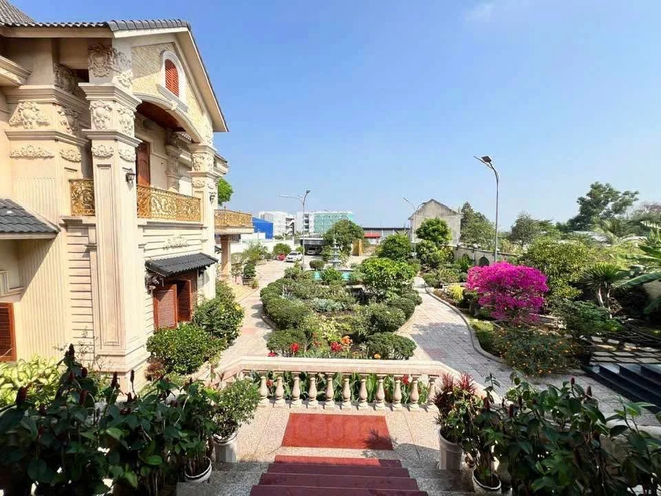 Bán biệt phủ Quảng Tiến 2.430m² giá 25 tỷ, Đồng Nai - Ảnh thu nhỏ 2