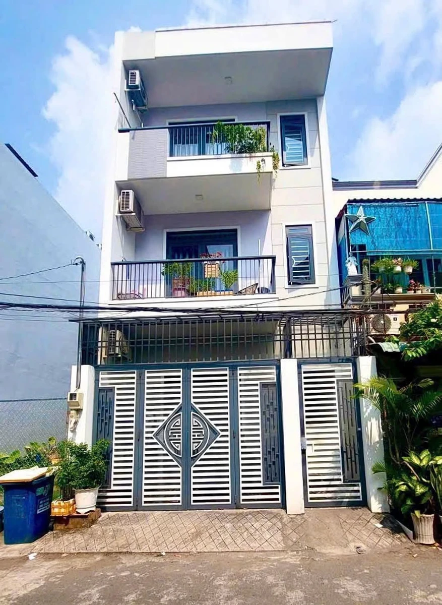 Bán nhà 3 tầng 6 phòng cho thuê 100m² Tăng Nhơn Phú 8,3 tỷ - Ảnh 1