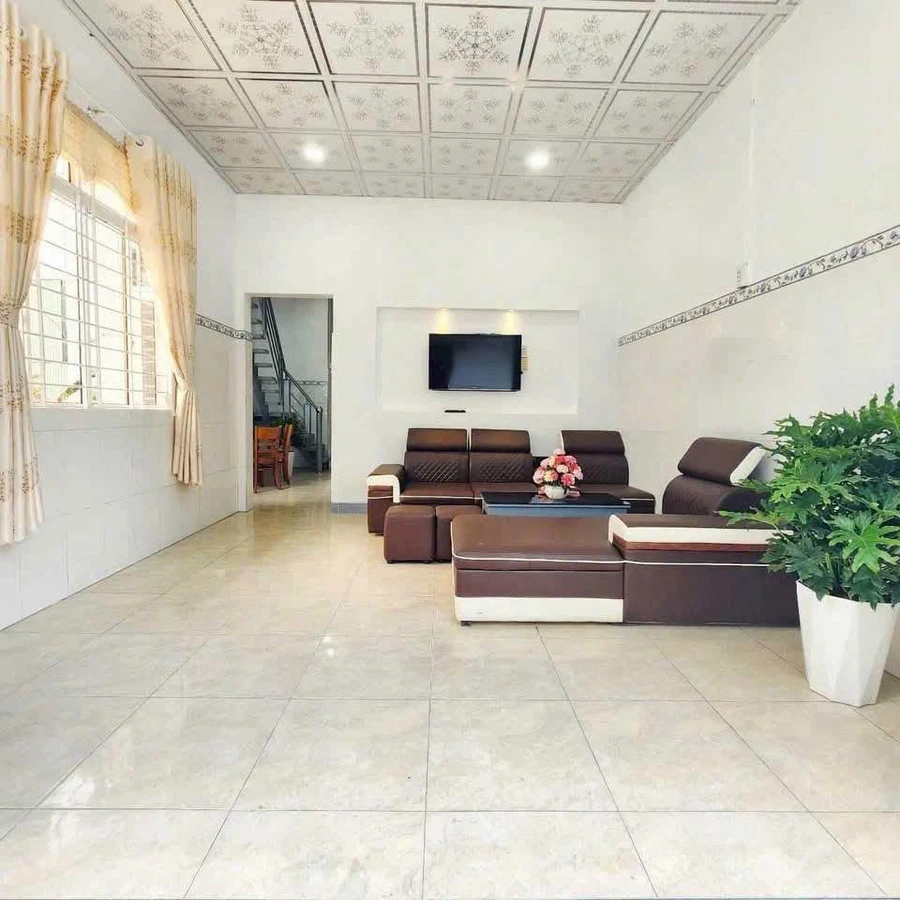 Bán nhà 1 trệt 1 lầu 136m2, 3 PN, Phú Tân - Ảnh thu nhỏ 2