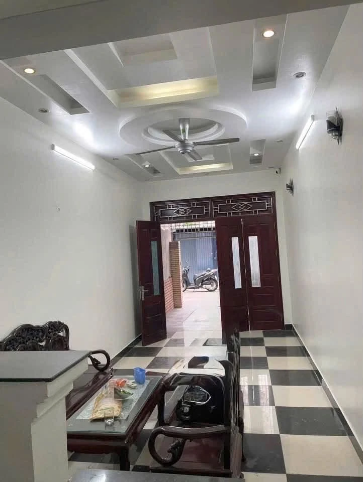 Bán nhà 3 tầng 4PN 67m² Tân Kim, Tân Bình 3.2 tỷ - Ảnh 1