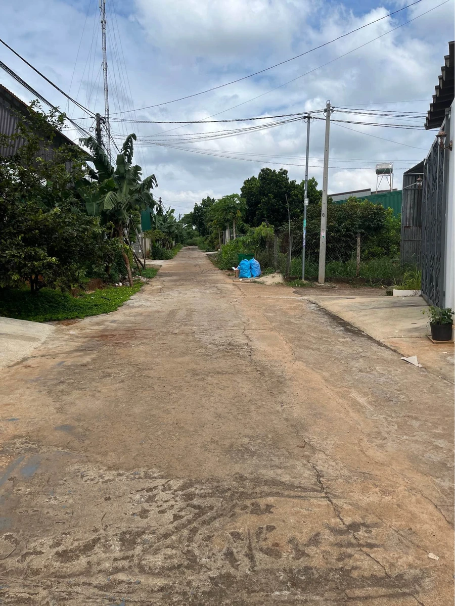 Bán nhà phố 3PN, 90m², Bình Tân, 1 tỷ 950 triệu - Ảnh 1