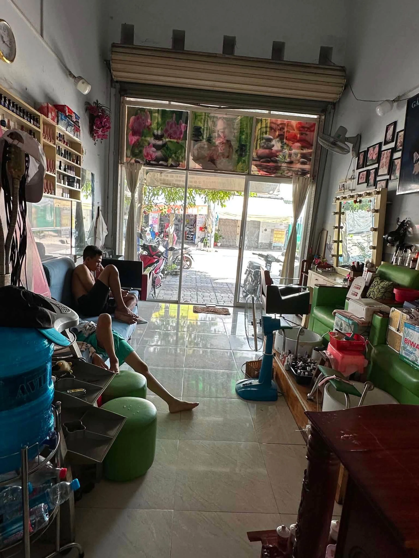 Sang tiệm tóc và nail 40m² đường N6, Thuận An, Bình Dương - 4,5 triệu/tháng - Ảnh 1