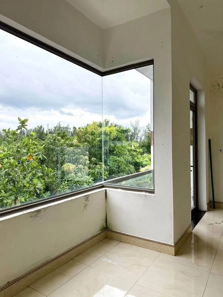 Bán nhà mặt tiền 75m² 2,5 tầng 3PN sát biển Nguyễn Tất Thành, Liên Chiểu, Đà Nẵng - Ảnh thu nhỏ 4