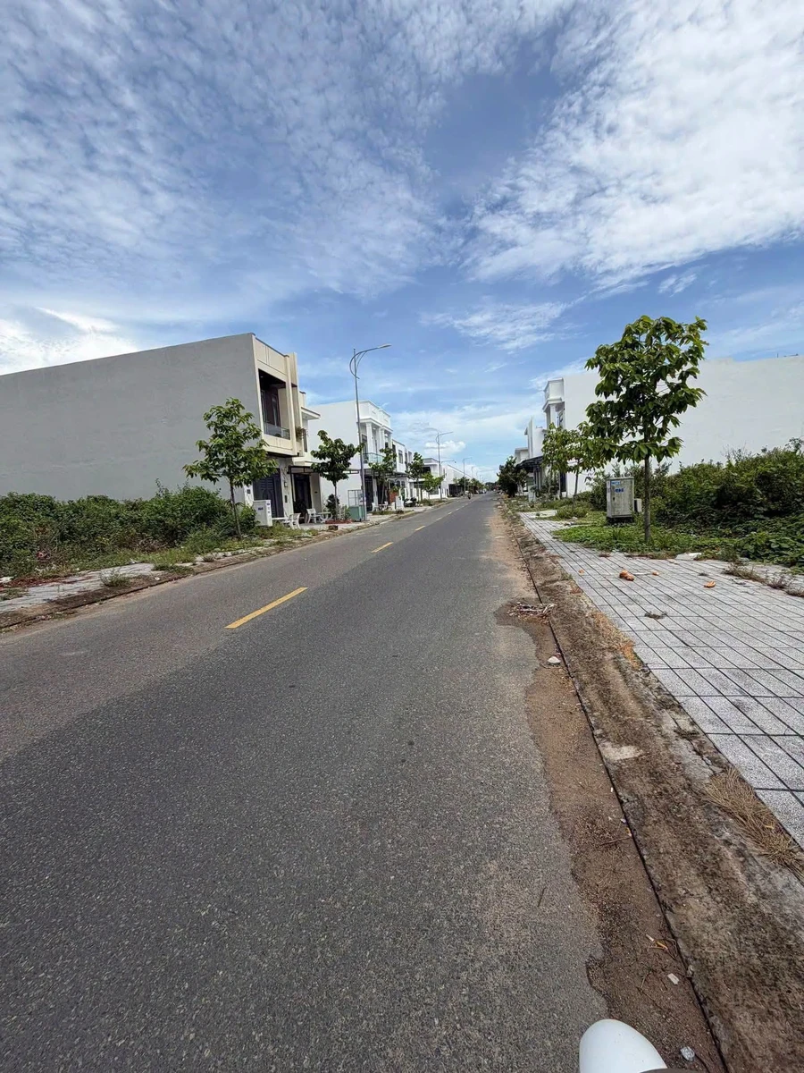 Bán cặp nền đất KĐT Tây Bắc Rạch Giá 193,5m² giá 3,95 tỷ - Ảnh thu nhỏ 2