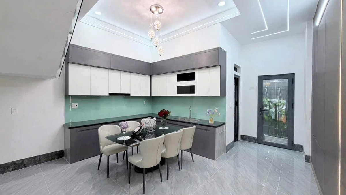 Bán nhà 1 trệt 2 lầu 82m2 Biên Hoà 4 tỷ 950 triệu - Ảnh thu nhỏ 4