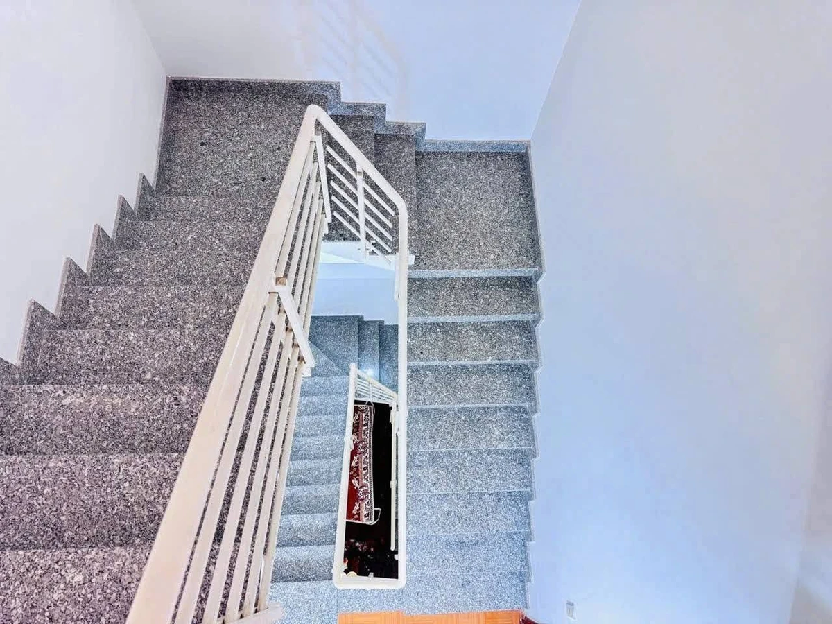 Bán nhà 3 tầng 225m² tại KĐT Phú Mỹ Thượng, Huế - 3,4 tỷ - Ảnh thu nhỏ 4