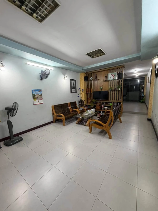 Cho thuê nhà 4 tầng, 101m² Văn Quán, 23 triệu/tháng