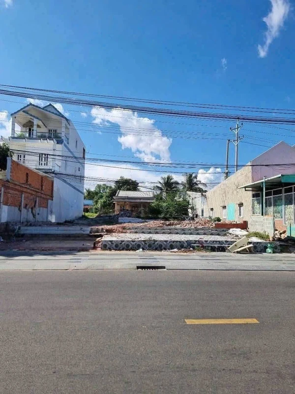 Bán đất MTKD 136m2 Nguyễn Đình Chiếu, Mũi Né, Lâm Đồng