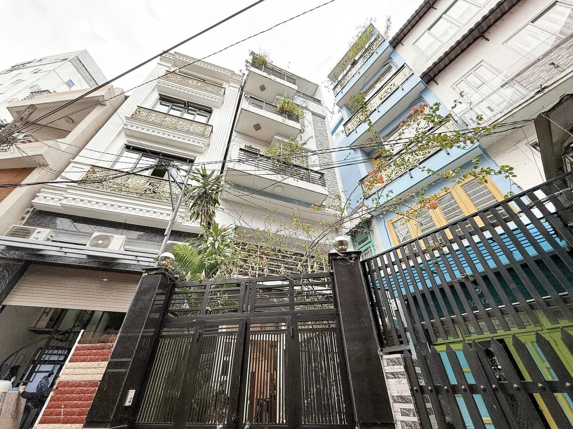 Bán nhà hẻm 50m2 5 tầng 5PN Cao Thắng Quận 10 - Ảnh 1