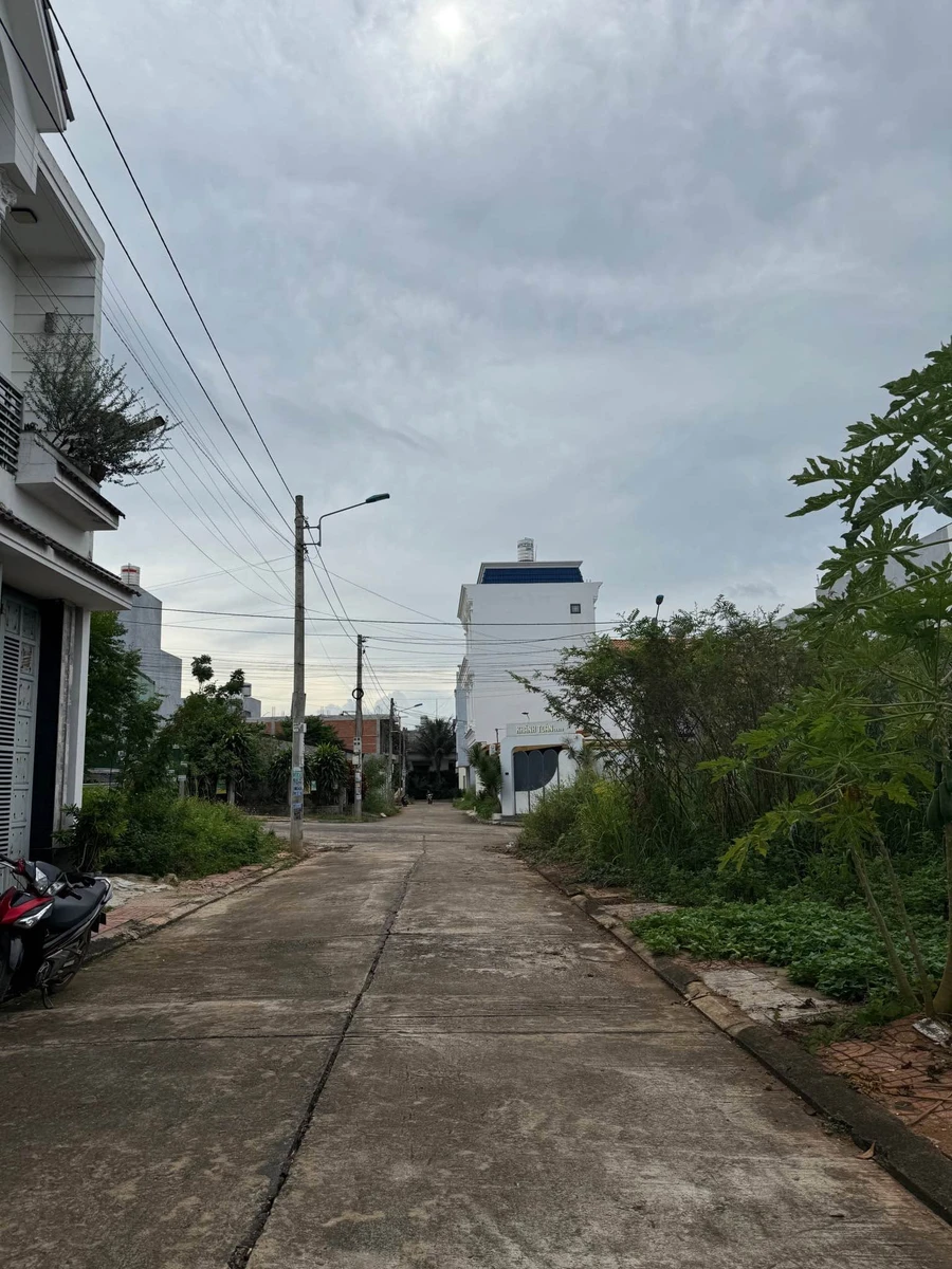 Bán đất 102m² full thổ cư khu Công an Trần Quý Cáp 4 tỷ - Ảnh thu nhỏ 2