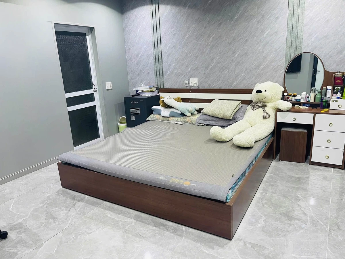 Bán nhà 2 tầng 3 PN 96,75 m² phố Hưng Thịnh - Ảnh thu nhỏ 4