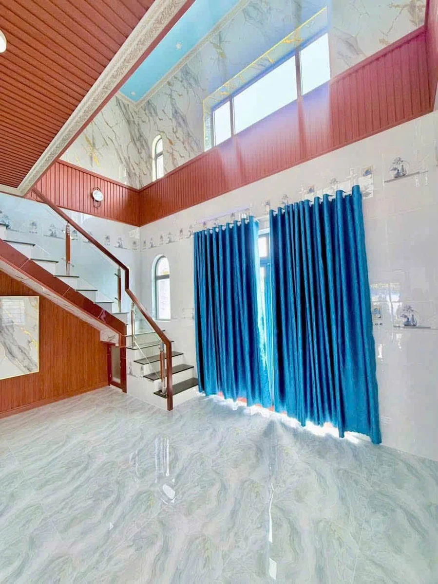 Bán nhà gác lửng 6x22.5m, 3PN, 3WC, góc 2 mặt tiền, Thị Trấn Thủ Thừa, Long An - Ảnh thu nhỏ 5