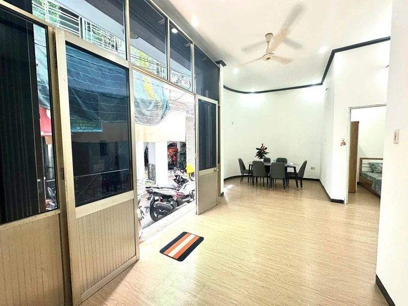 Bán nhà góc 2 PN, 77.7m², full nội thất, Hà Ra, Nha Trang