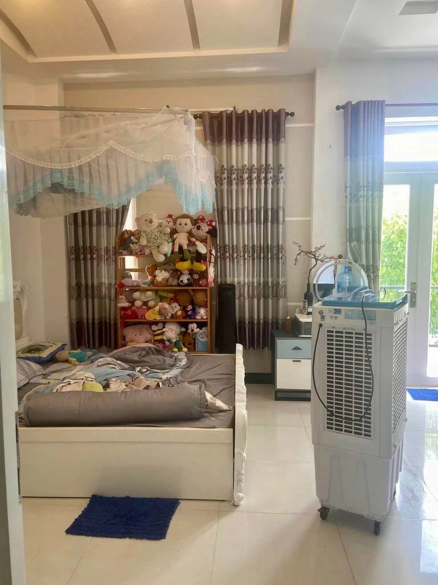 Bán nhà 1 trệt 2 lầu góc 2 mặt tiền Phan Thiết 220m2, 7 tỷ - Ảnh thu nhỏ 4