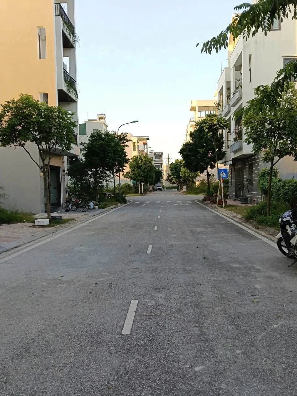 Bán lô đất 67,5m2 mặt tiền Nguyễn Lương Bằng, giá 2 tỷ 7 - Ảnh 1