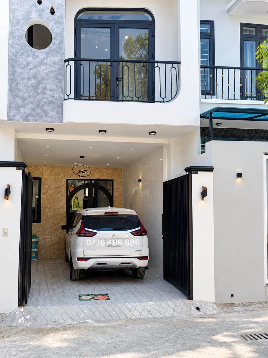 Bán nhà 3 tầng 62m² sát biển Nguyễn Tất Thành 4 tỷ - Ảnh 1