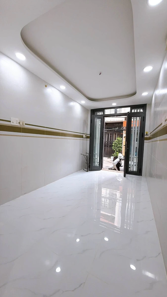 Bán nhà mặt tiền Quận 4, 60.9m2, 5 tầng, 4.95 tỷ - Ảnh thu nhỏ 3