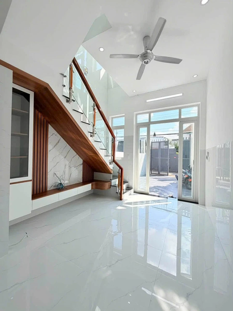 Bán nhà mới 4x19, 3 phòng ngủ, 2 WC gần ngã 4 Sở Sao, đường Nguyễn Văn Thành, giá 2,65 tỷ - Ảnh thu nhỏ 2