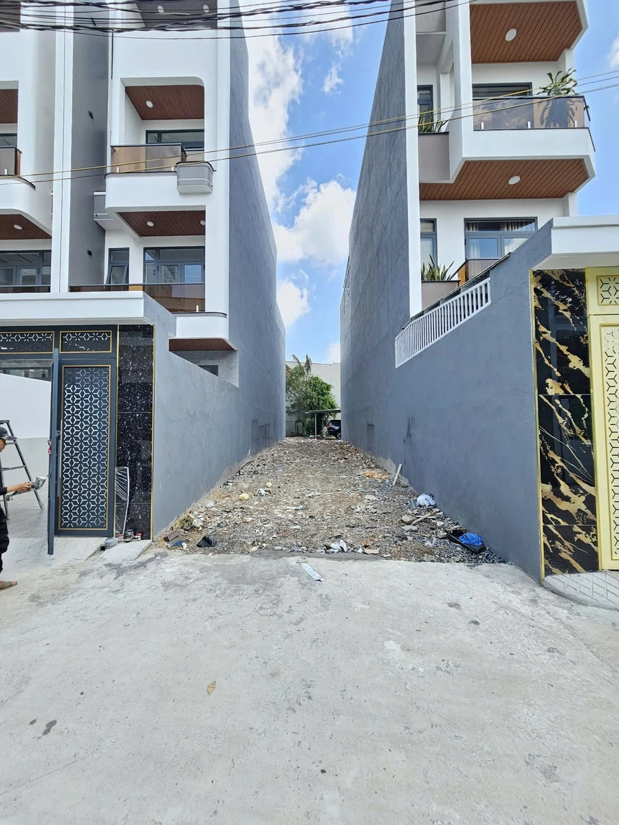 Bán đất 102,2m2 Dĩ An gần BigC, giá 4 tỷ 5 - Ảnh 1