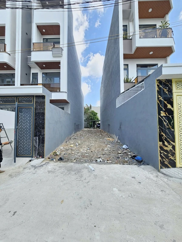 Bán đất 102,2m2 Dĩ An gần BigC, giá 4 tỷ 5