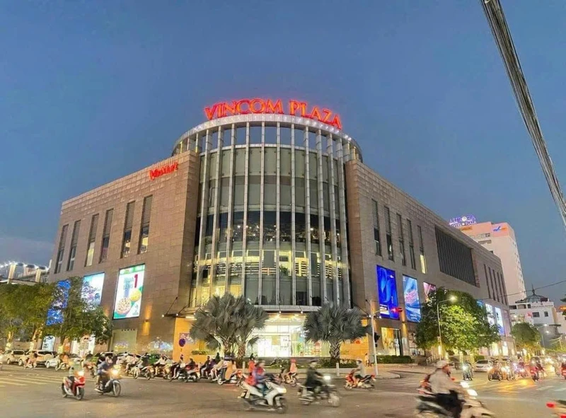 Bán nhà 1 trệt 2 lầu 77m² Biên Hòa gần VinCom