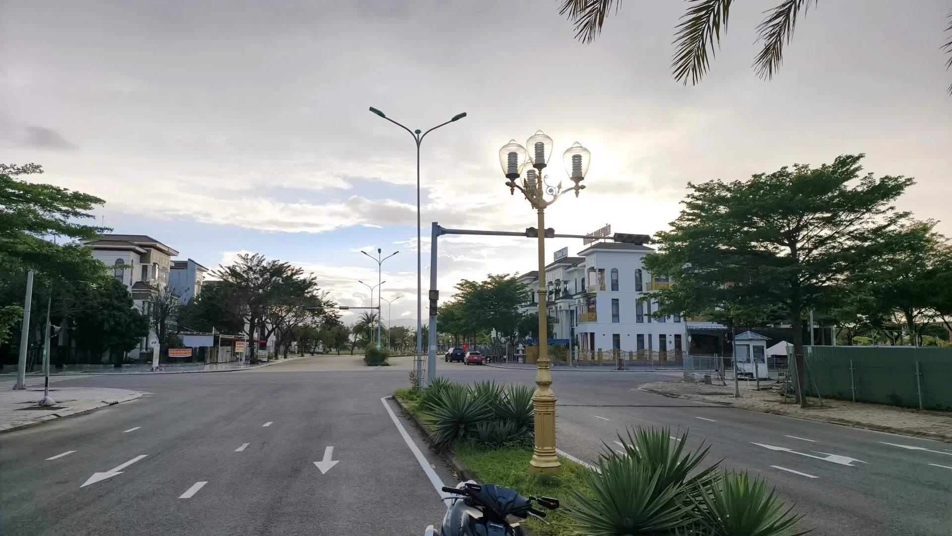 Bán đất 187,5m2 mặt tiền Trung Nam, Golden Hills, 5,5 tỷ - Ảnh 1