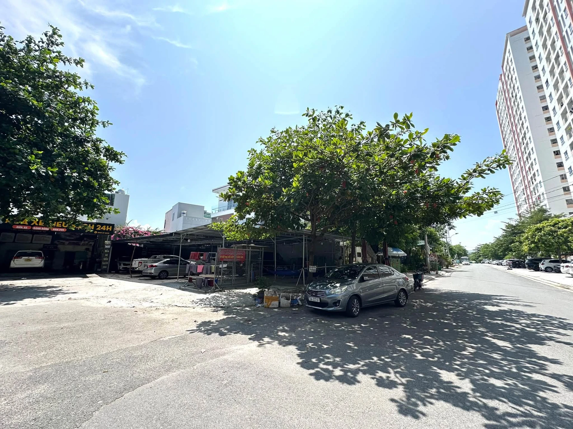 Bán lô góc biệt thự 246,7m² hai mặt tiền Nha Trang - Ảnh 1