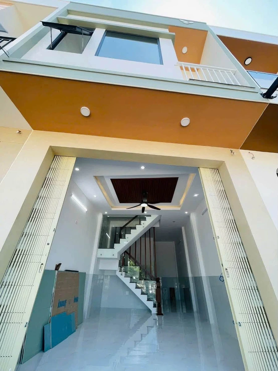Bán nhà hẻm 41-45m², 2PN Hùng Vương Quận 1 - Ảnh 1