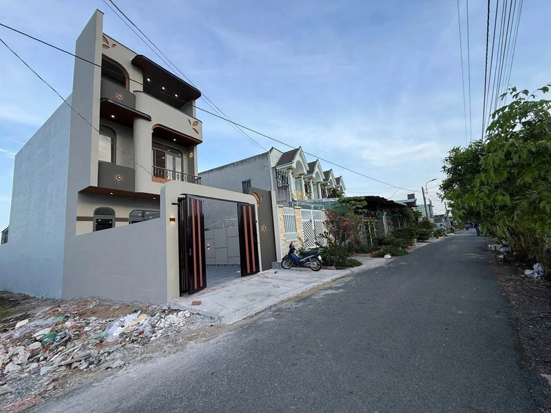 Bán nhà mặt tiền Huỳnh Thị Dậu 3 tỷ 270 triệu Tây Ninh