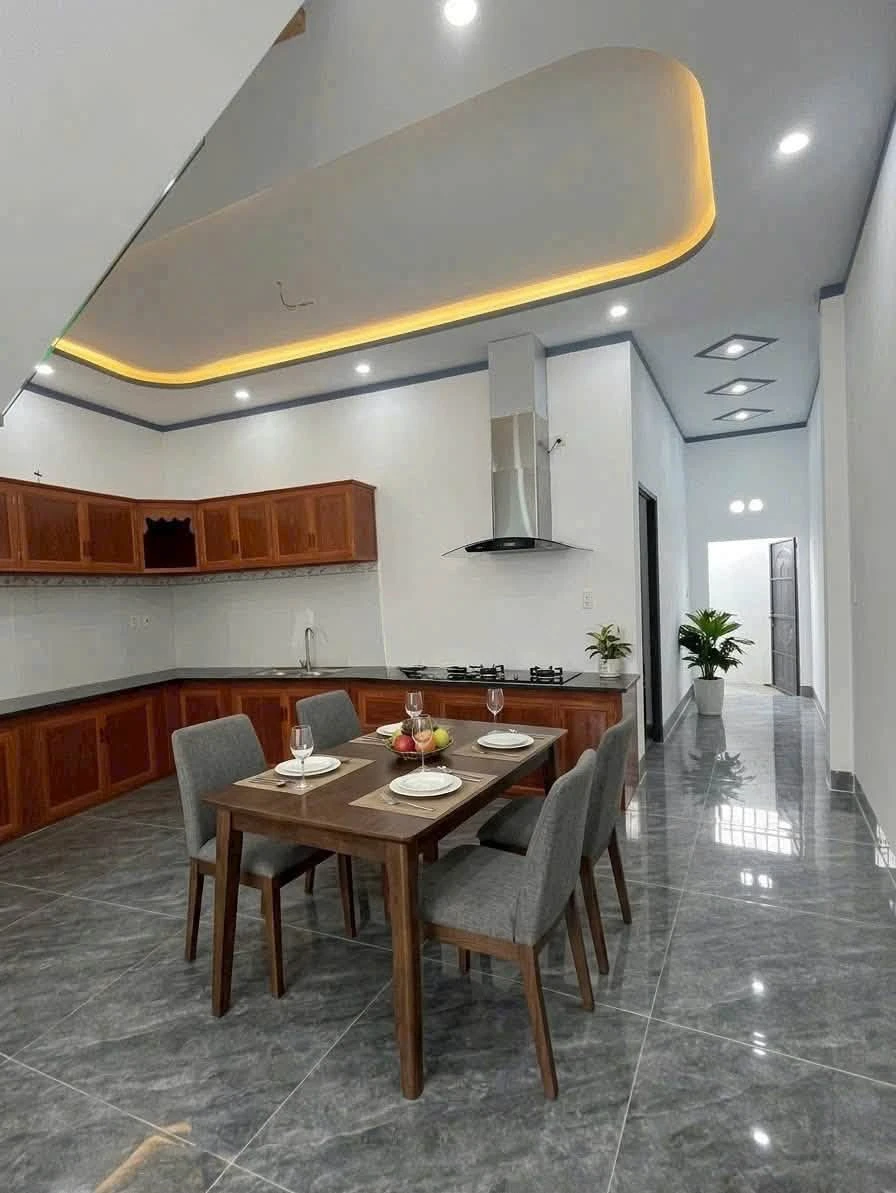 Bán nhà mặt tiền kinh doanh 90m2, 3PN, Bình Chánh, 2 tỷ - Ảnh thu nhỏ 3