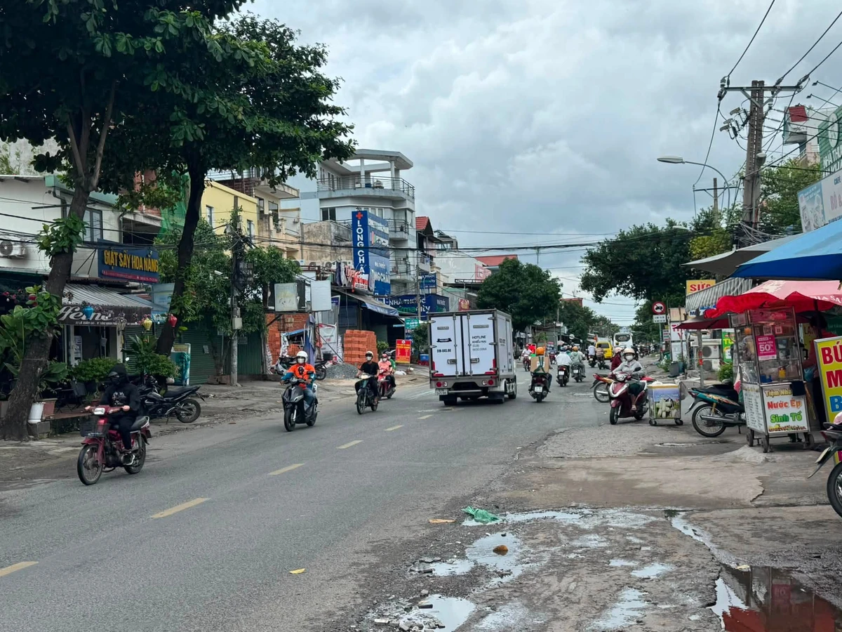 Bán nhà mặt tiền Lã Xuân Oai 225m2, giá 150 triệu/m2, gần Lê Văn Việt - Ảnh thu nhỏ 2