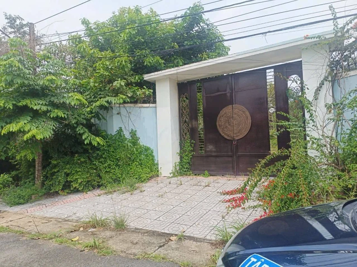 Bán đất 1.328 m² sát vòng xoay Tân Thành, Hồ Chí Minh, 8,6 tỷ - Ảnh 1