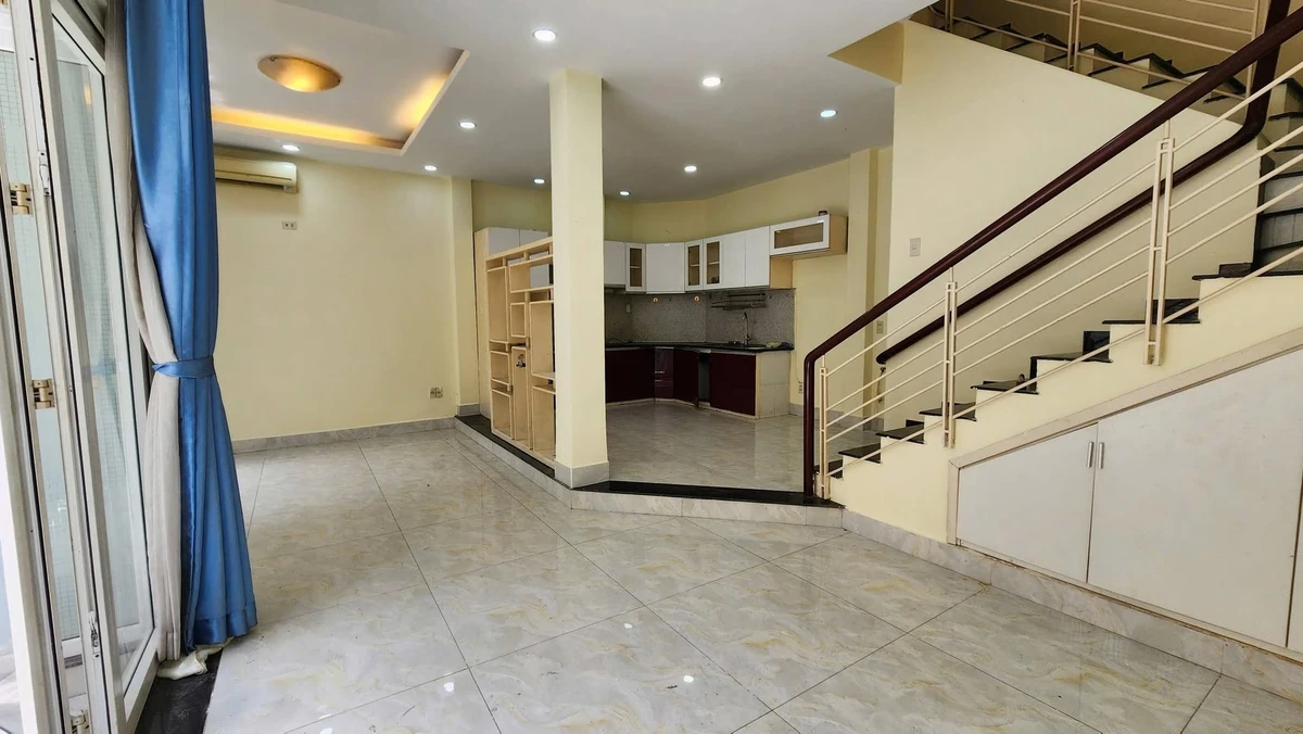Bán nhà 4 tầng hẻm xe hơi đường Nguyễn Đình Chiểu, 58m², 4PN, 4WC - Ảnh thu nhỏ 3