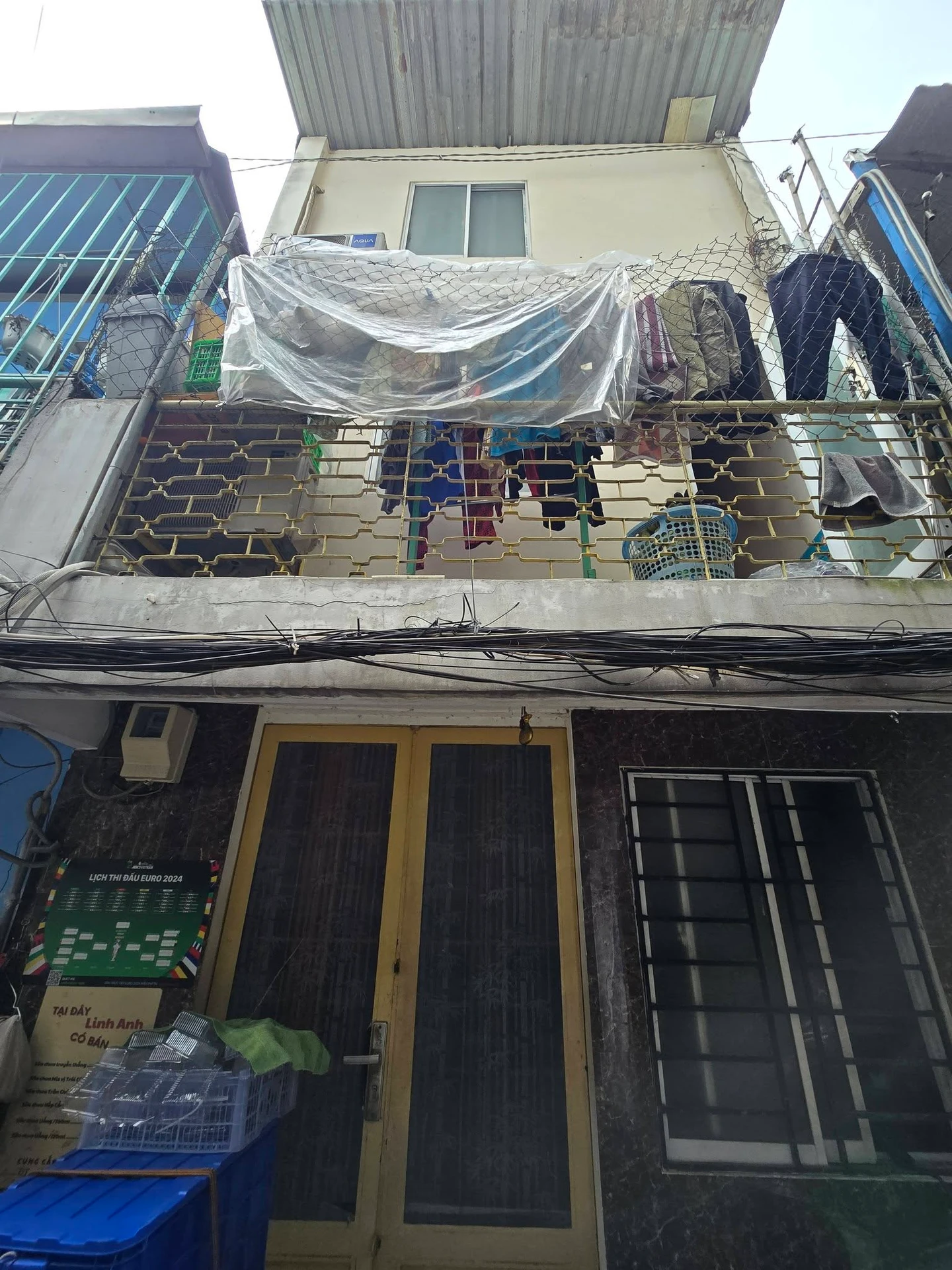 Bán nhà Đoàn Văn Bơ P12 Quận 4, 36,8m², 3 căn liền kề, giá 5,5 tỷ - Ảnh 1
