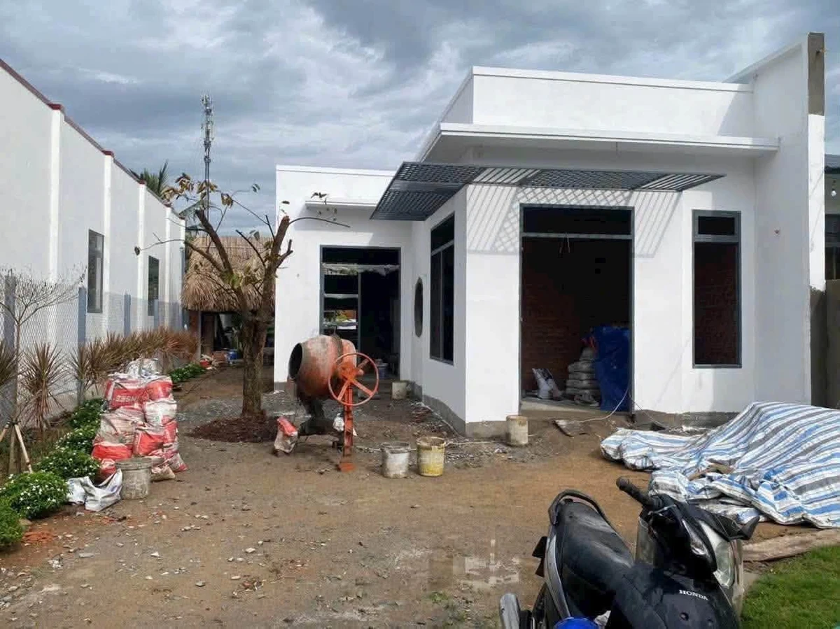 Bán nhà vườn full nội thất KCN Giao Long 420m² - 2,35 tỷ - Ảnh thu nhỏ 2