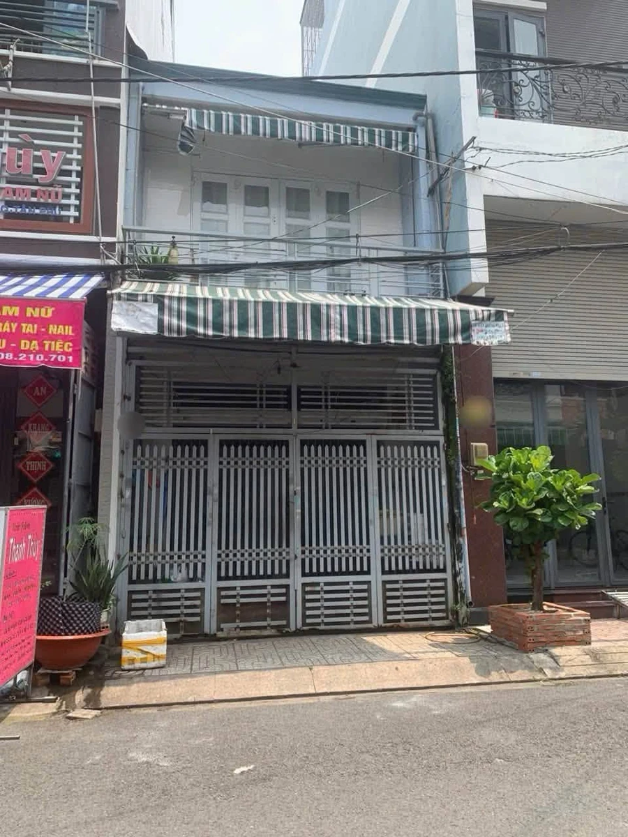 Bán nhà 2 tầng 48m2 đường kinh doanh Nguyễn Sơn Tân Phú, 6 tỷ - Ảnh 1