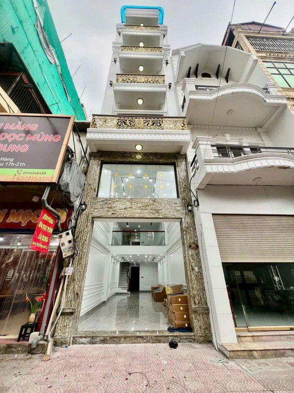 Bán nhà mặt phố Nguyễn Văn Cừ, Bồ Đề, Long Biên, 60m2, 7 tầng, thang máy, giá 33,5 tỷ