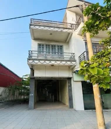 Cho thuê nhà 3 tầng 60m2, 3 PN, mặt Lê Thanh Nghị, Tân Bình - Ảnh 1