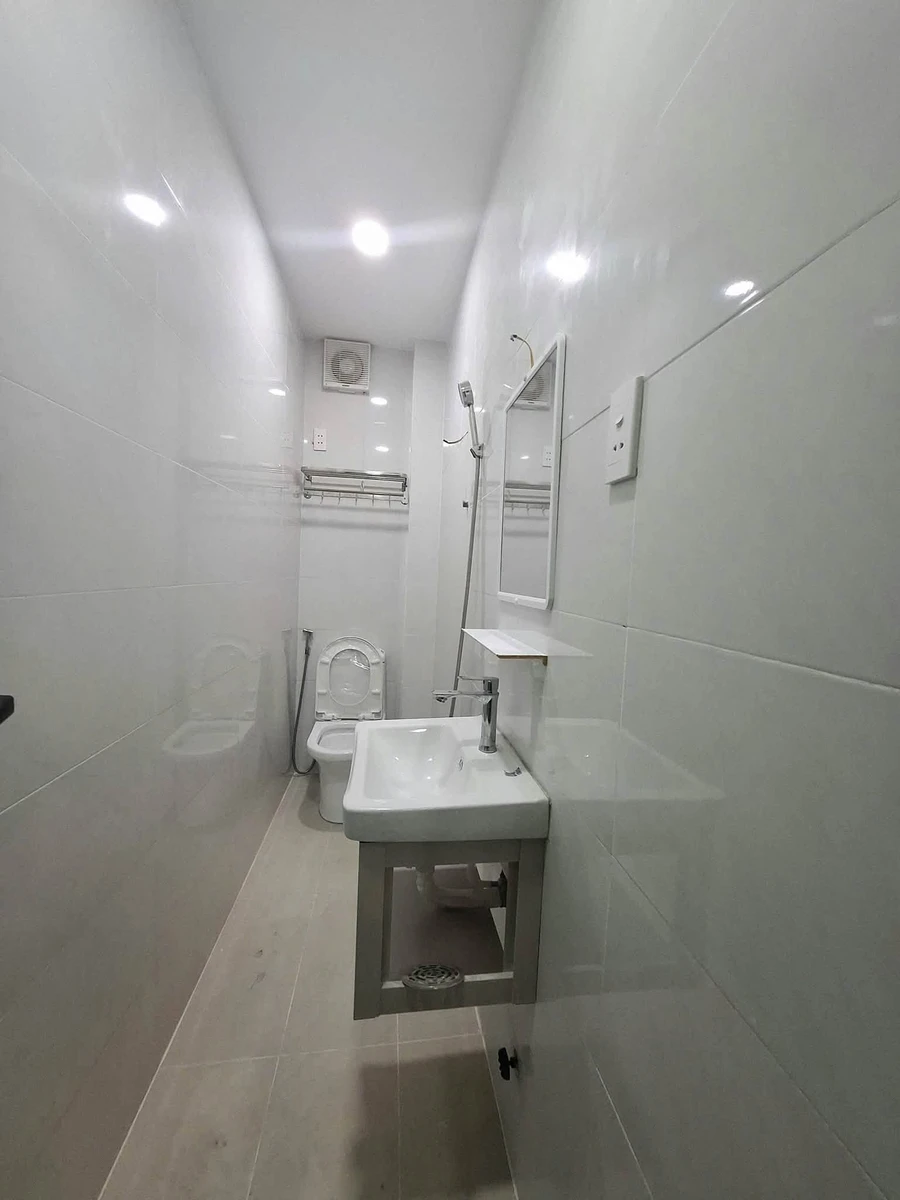 Bán nhà phố 3 tầng 26m² Trần Hưng Đạo Quận 1 giá 5,05 tỷ - Ảnh thu nhỏ 4