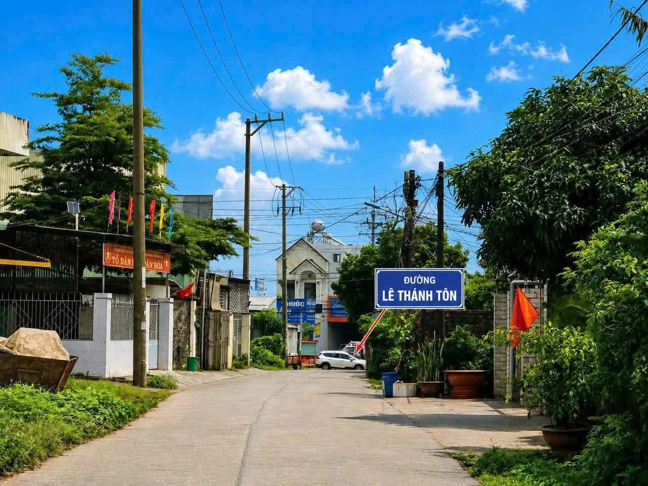 Bán đất 555m² hẻm 206 Lê Thánh Tôn, Quận 1 - Ảnh 1
