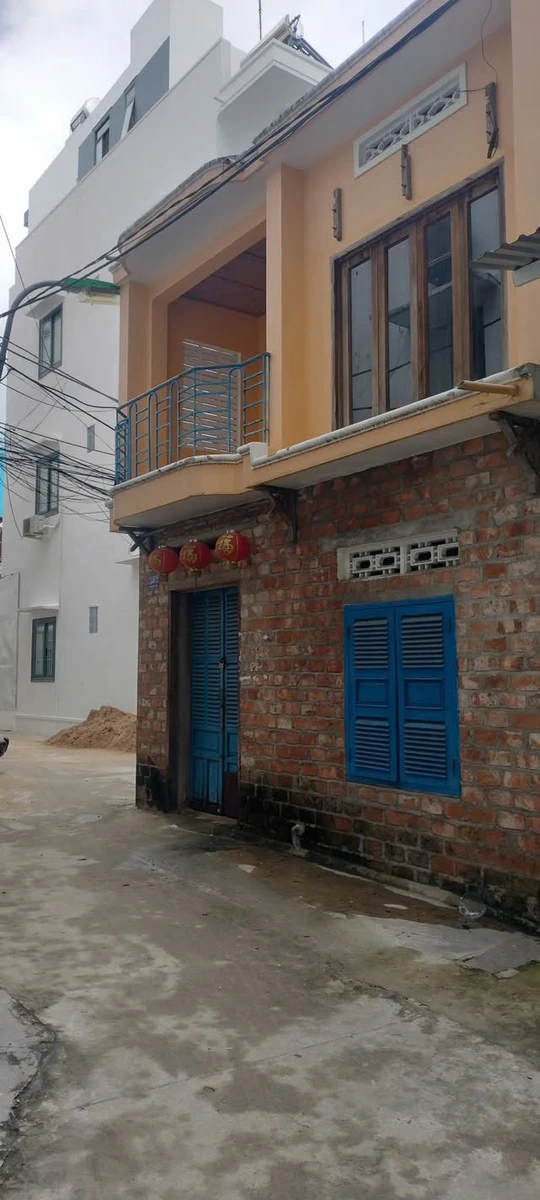 Bán nhà cấp 4 2 mặt tiền hẻm Hoàng Hoa Thám, 43,2m2, giá 6,7 tỷ, gần biển Nha Trang - Ảnh thu nhỏ 2