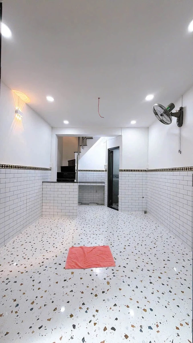 Bán nhà mới hẻm Đoàn Văn Bơ Quận 4, 14m2, 2PN 2WC, sổ hồng riêng, giá 2,1 tỷ - Ảnh thu nhỏ 2