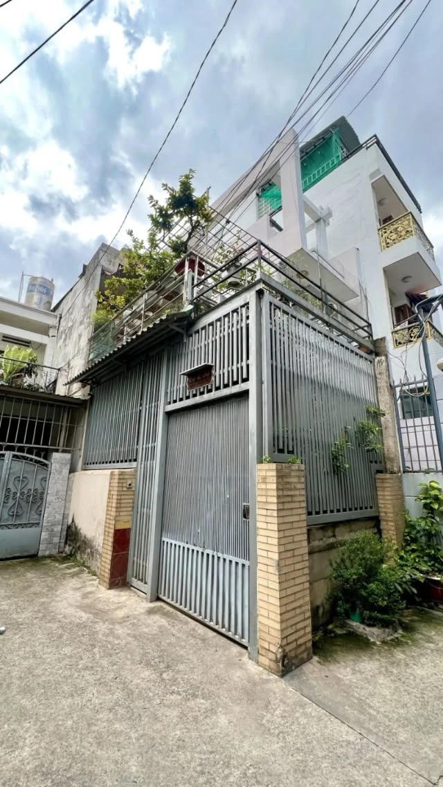 Bán nhà gần 100m2 nở hậu 10m đường Phạm Văn Đồng, Phường 3, Gò Vấp, giá 8 tỷ - Ảnh 1