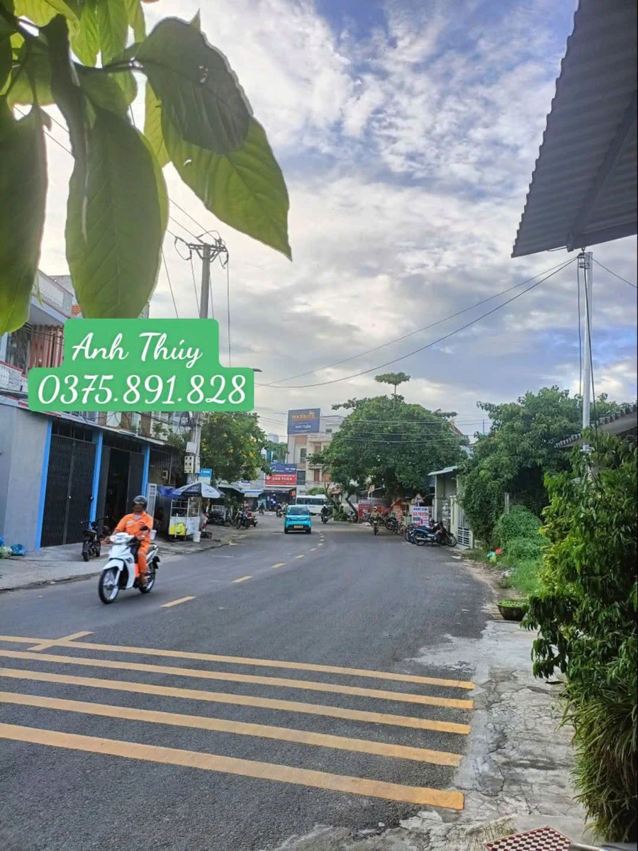 Bán nhà mặt tiền 110m2 Phường Phú Yên 2 tỷ 6 - Ảnh 1