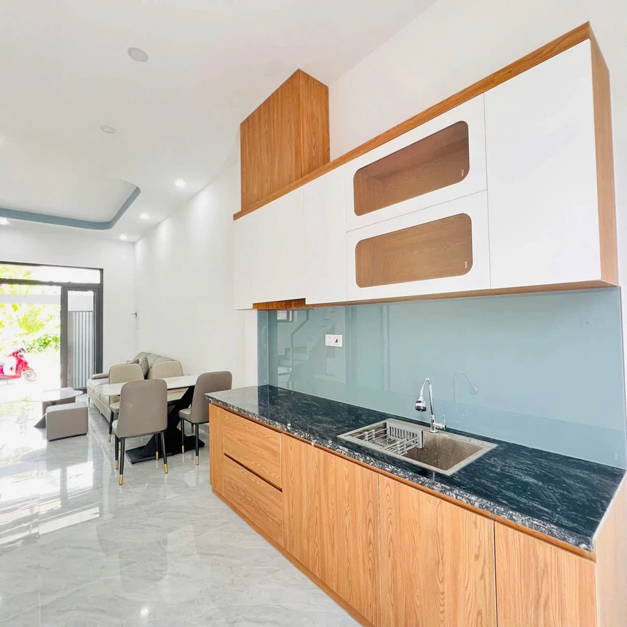 Bán nhà 3 phòng ngủ 72m² giá 2.4 tỷ Khánh Hòa - Ảnh 1