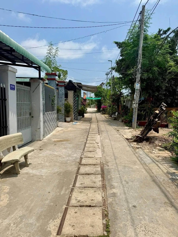 Bán nhà Long Hải 155m² 4 phòng 2 tỷ 250