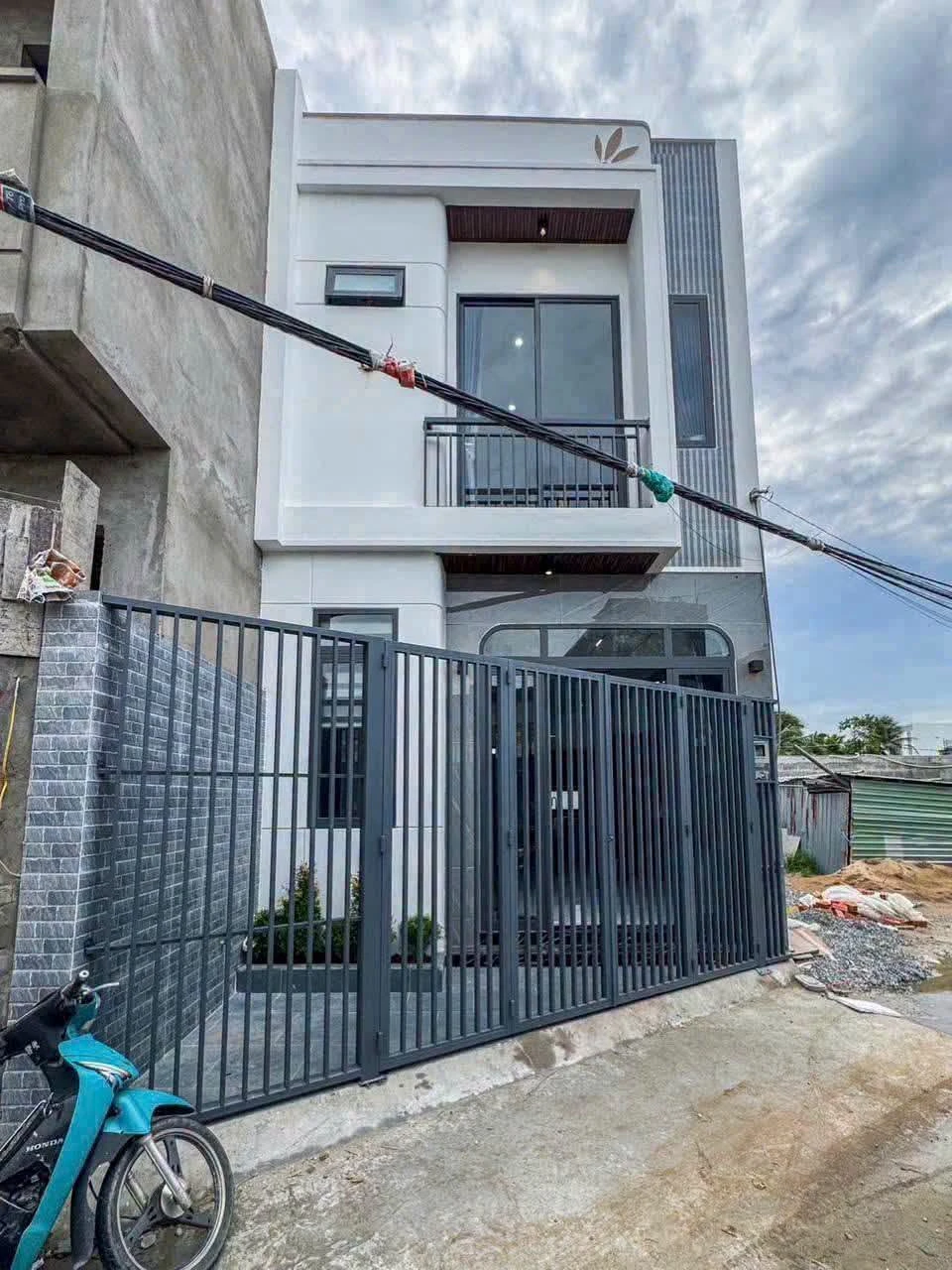 Nhà trệt lầu hiện đại 45m² 2PN Bình Thuỷ, Cần Thơ - Ảnh 1
