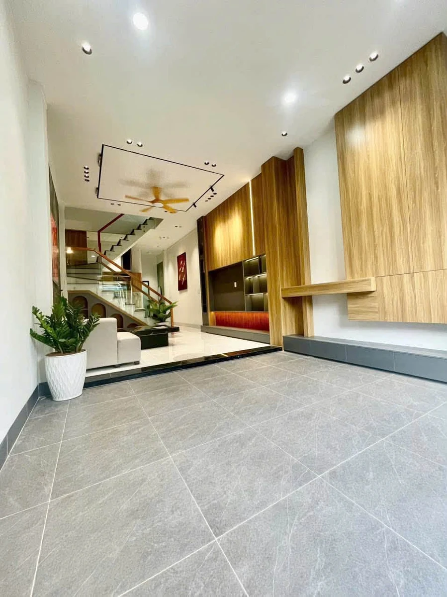 Bán nhà 3 phòng ngủ 160m² gần chợ Tân Phong, Quận 12 - Ảnh thu nhỏ 3