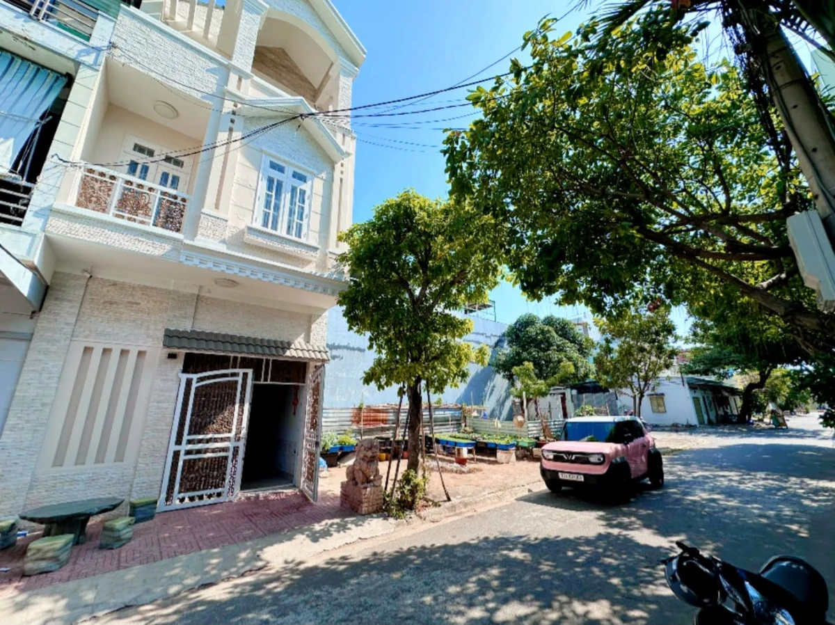 Bán nhà 3 lầu 3PN 97,5m² Phước Thắng Vũng Tàu 9.6 tỷ - Ảnh 1