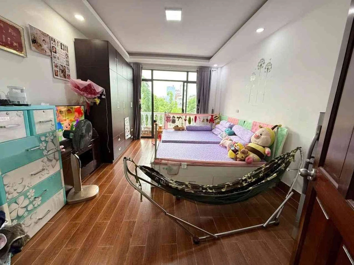 Bán nhà phố 4 tầng mặt tiền đường số 41 Nguyễn Thị Thập, Quận 7 - 72m2 - Ảnh thu nhỏ 3